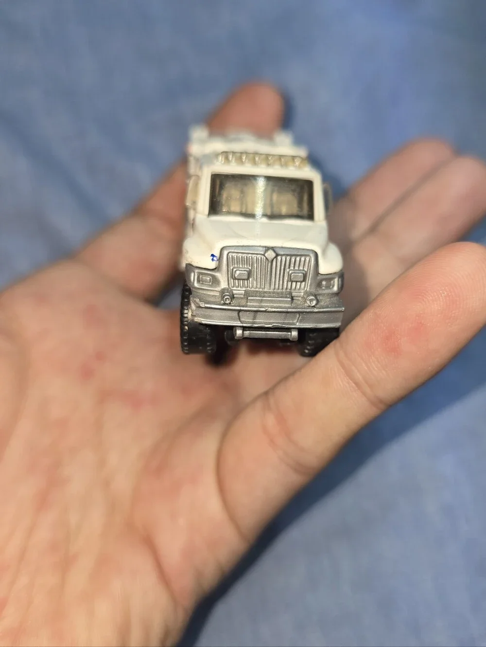 Matchbox White 2007 International Workstar BrushFire Truck 1:64 Diecast Mattel